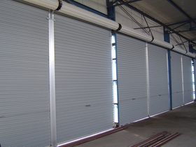 卷帘门的演变与应用 从实用到美观的建筑守护者